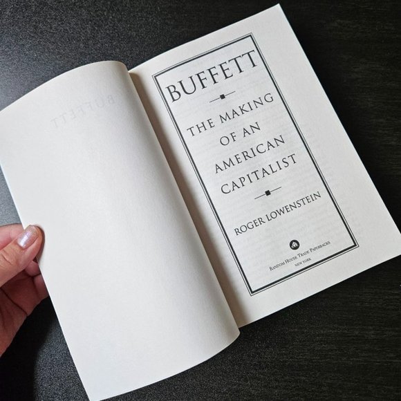 4/$25 Buffett: The Making of an American Capitalist by Roger‎ Lowenstein - Picture 2 of 7